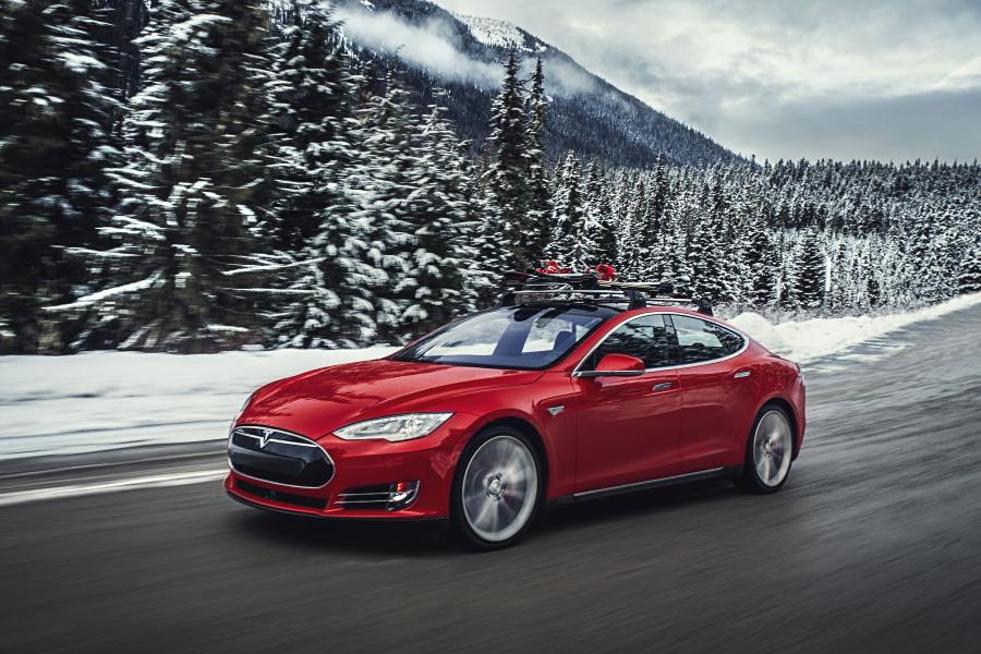  Tesla Model S P85D 2014 года  (NA) (фото 13 из 14)